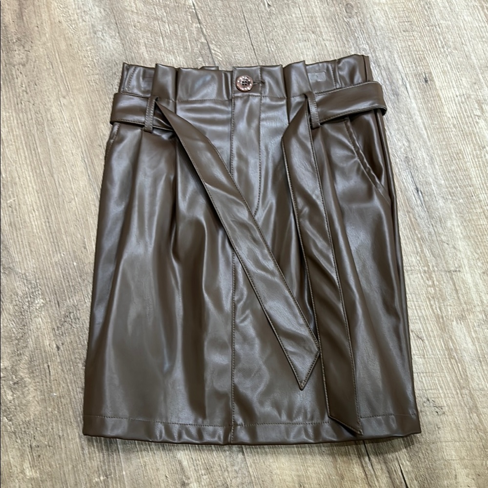 Women’s skirt size xs